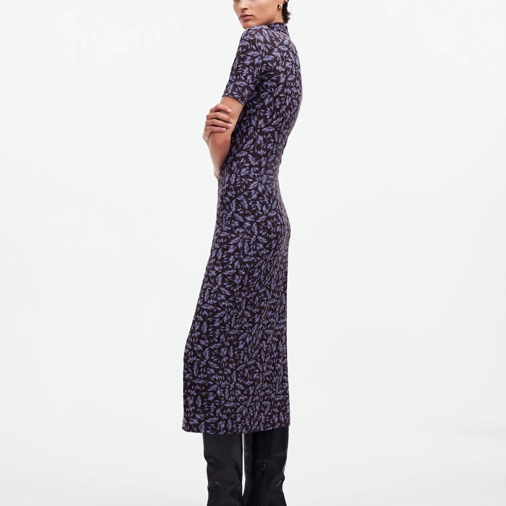 Madewell Drapey Pull on Midi skirt in Floral - size small